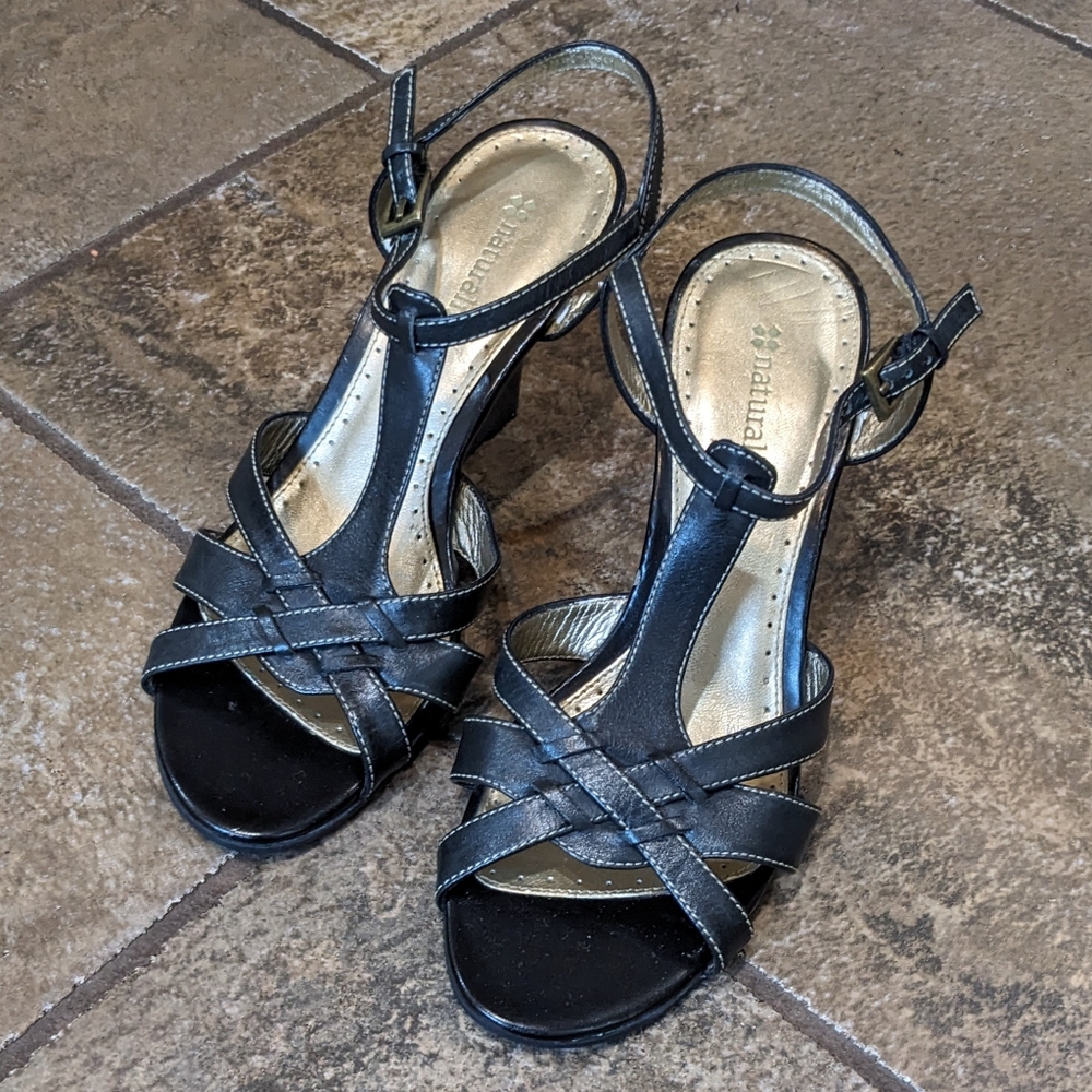 Naturalizer Leather Ankle T- Strap Wedge Sandals Office Dressy Chic Size 5 Black